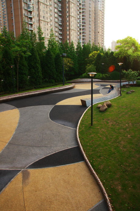 蘇州河延線景觀(自然與藝術(shù)完美結(jié)合)作者:羅駝翔子,景觀前線inla.com.cn 景觀設(shè)計門戶